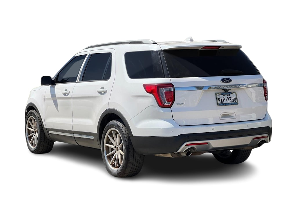 Thumbnail: 2017 Ford Explorer - 4