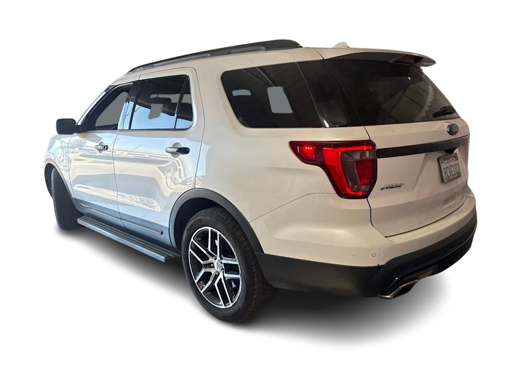 Thumbnail: 2017 Ford Explorer - 4