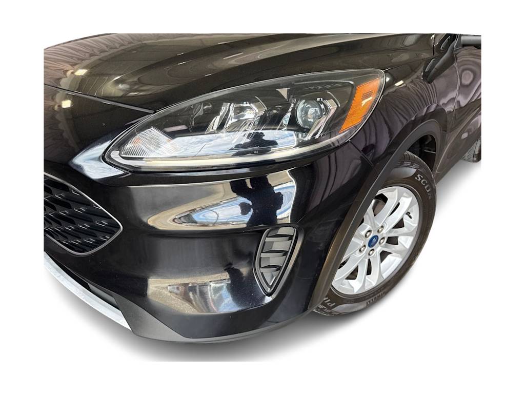 Thumbnail: 2021 Ford Escape - 17