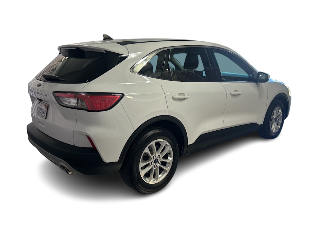 Thumbnail: 2021 Ford Escape - 16