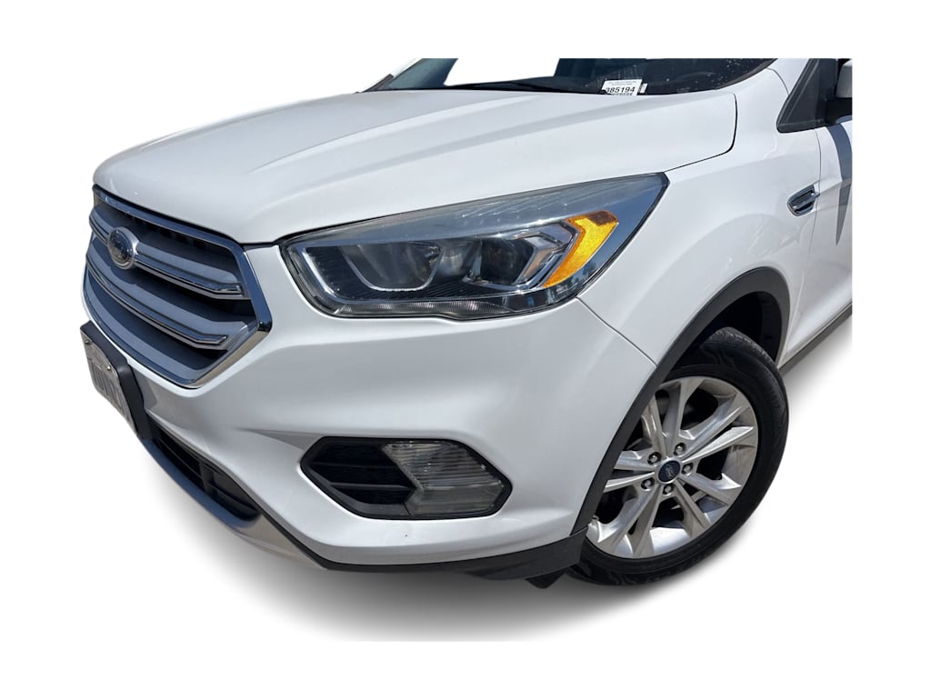 Thumbnail: 2017 Ford Escape - 18