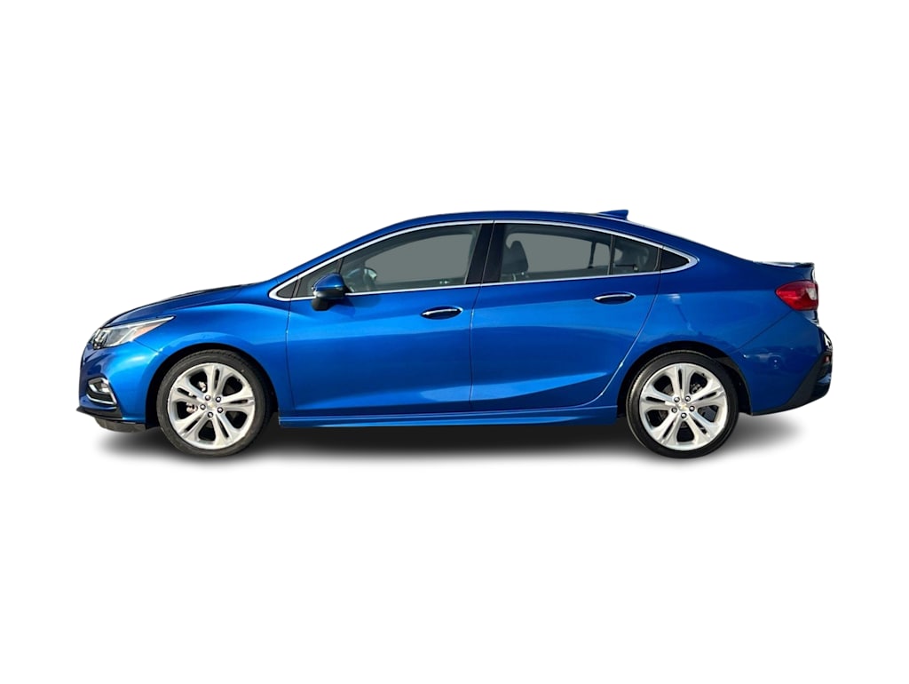 Thumbnail: 2017 Chevrolet Cruze - 3