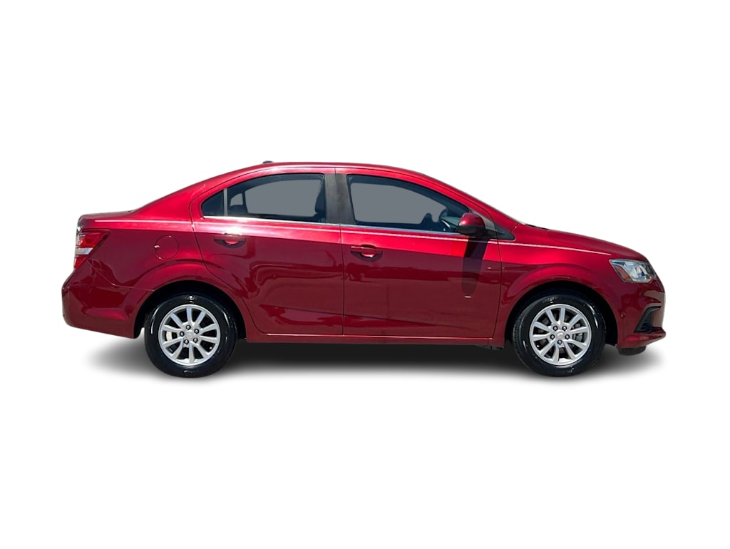 Thumbnail: 2017 Chevrolet Sonic - 20