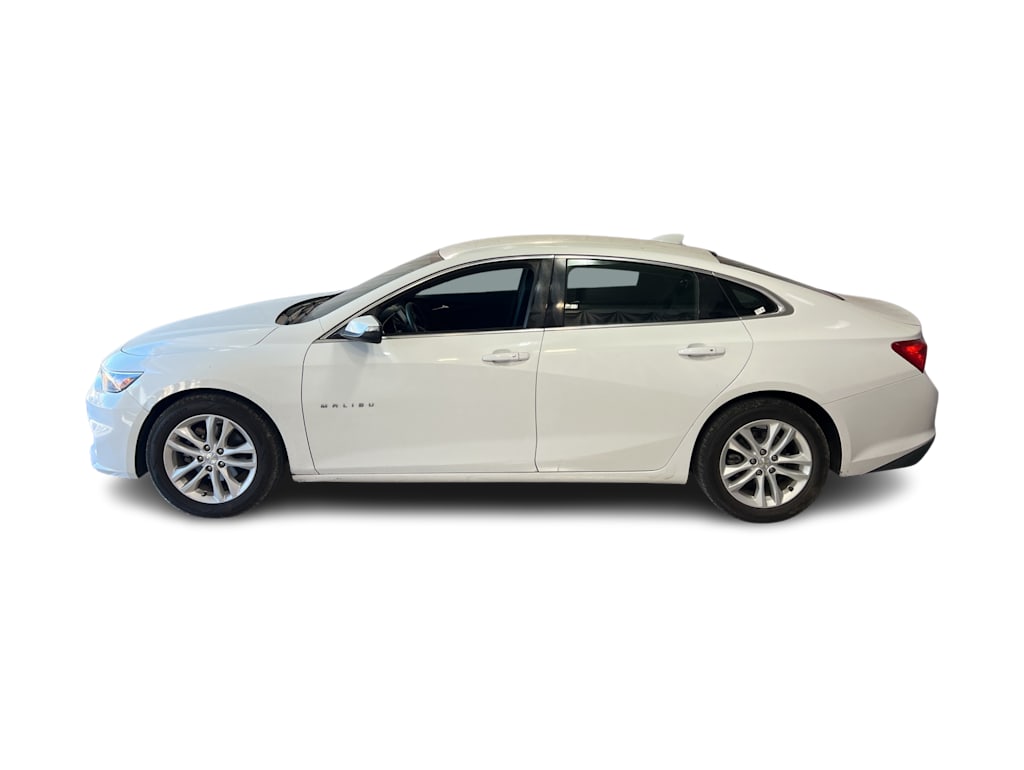 Thumbnail: 2018 Chevrolet Malibu - 3