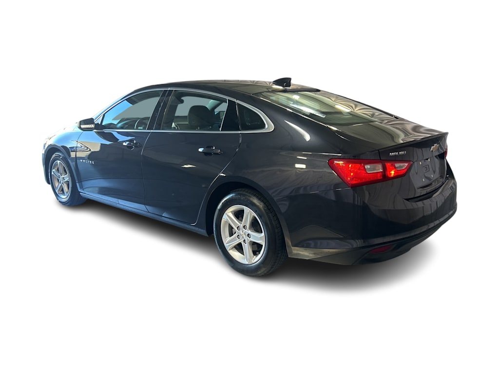 Thumbnail: 2023 Chevrolet Malibu - 3
