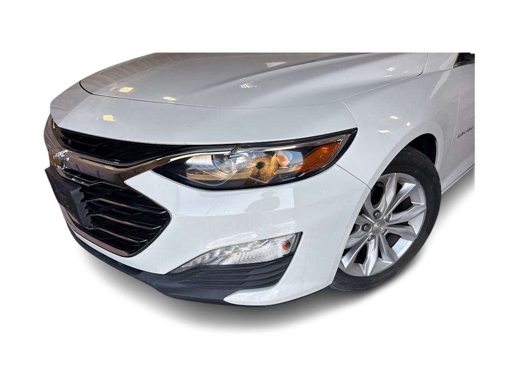 Thumbnail: 2019 Chevrolet Malibu - 18