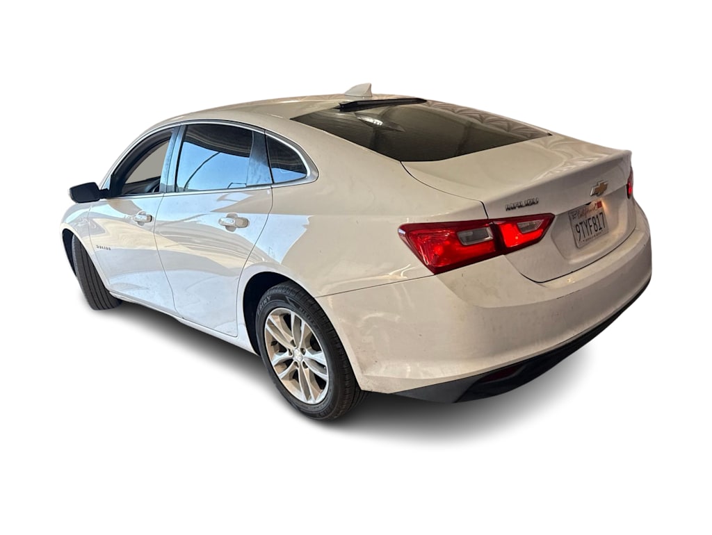 Thumbnail: 2018 Chevrolet Malibu - 4