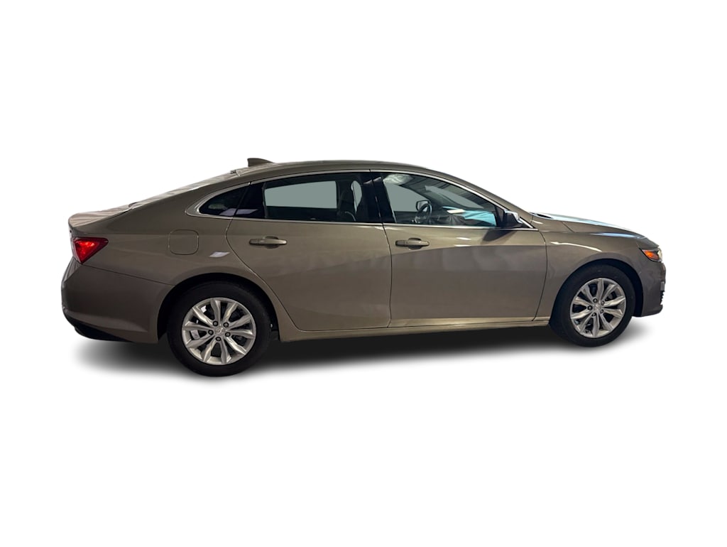 Thumbnail: 2023 Chevrolet Malibu - 17