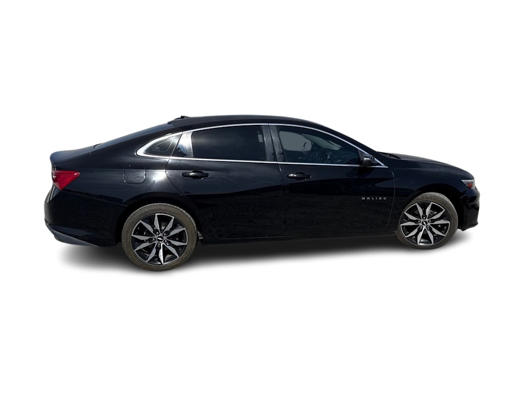 Thumbnail: 2017 Chevrolet Malibu - 16
