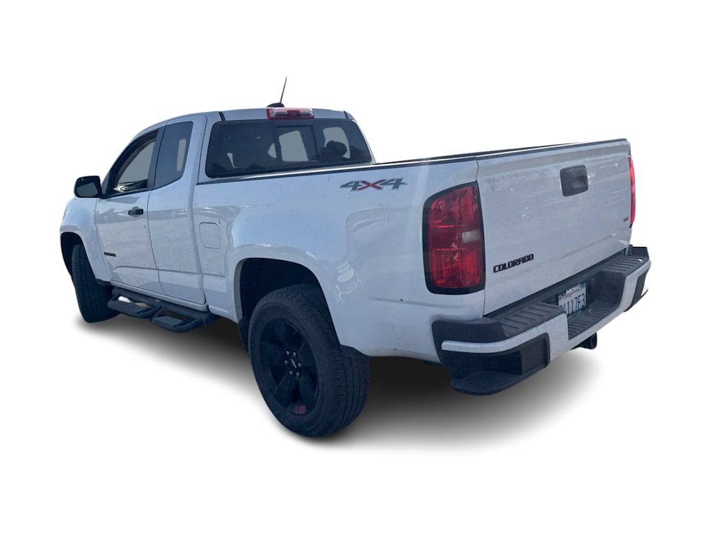 Thumbnail: 2021 Chevrolet Colorado - 3