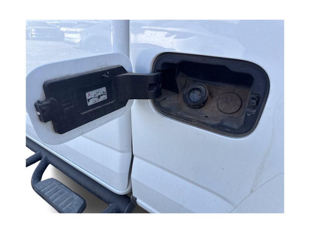 Thumbnail: 2021 Chevrolet Colorado - 9