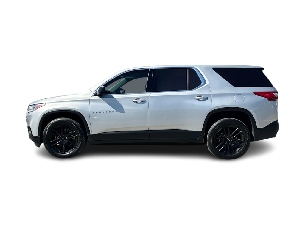 Thumbnail: 2020 Chevrolet Traverse - 3