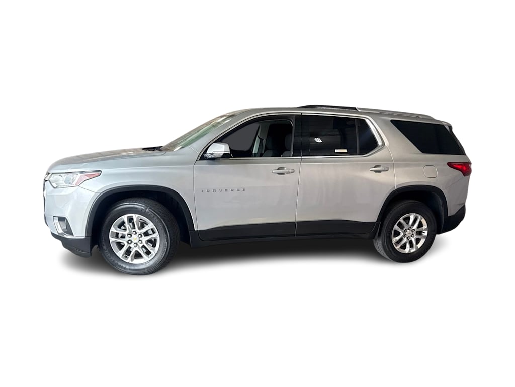 Thumbnail: 2018 Chevrolet Traverse - 3
