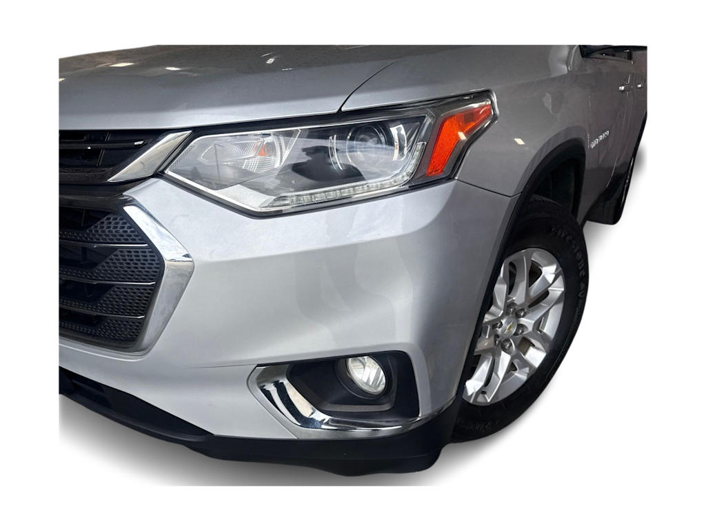 Thumbnail: 2018 Chevrolet Traverse - 19