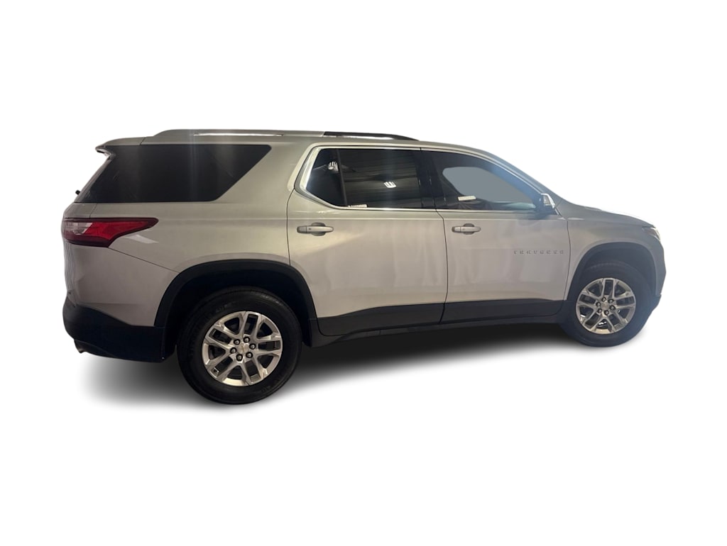 Thumbnail: 2018 Chevrolet Traverse - 17