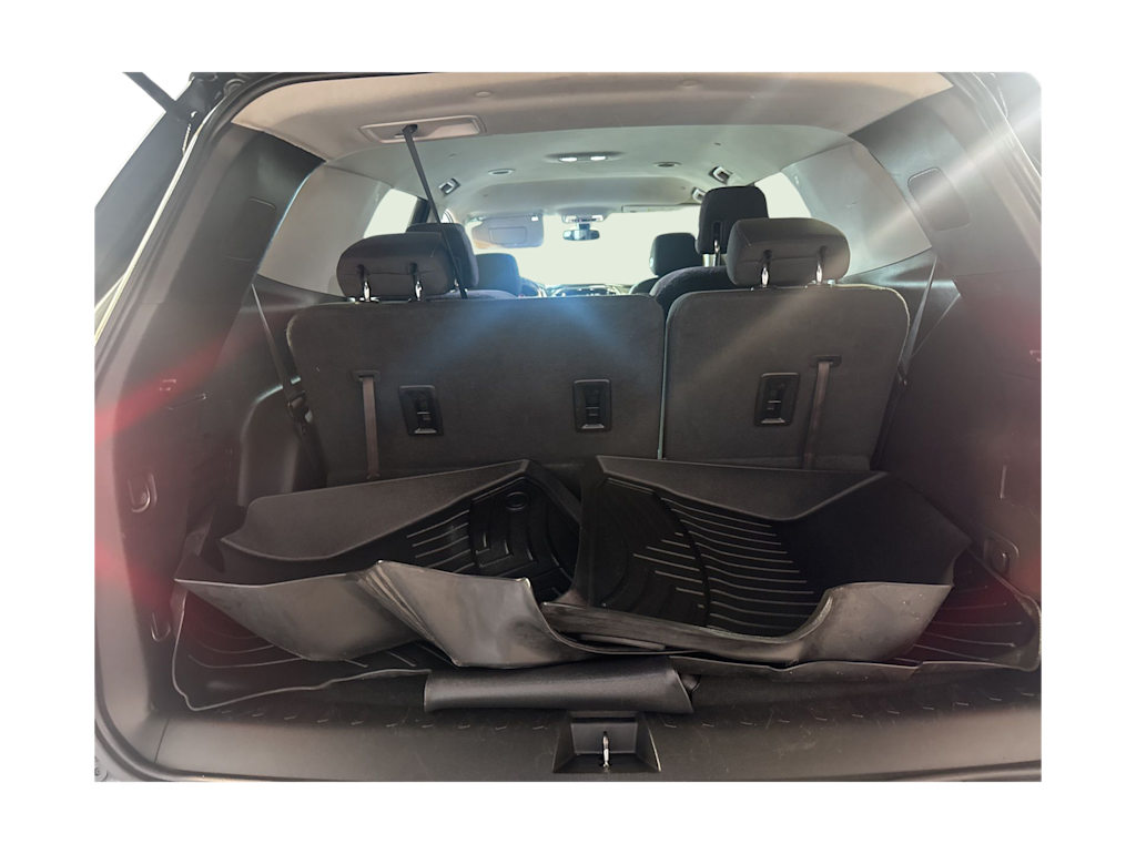 Thumbnail: 2018 Chevrolet Traverse - 12