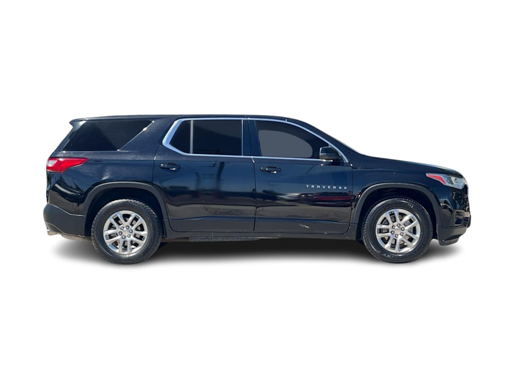 Thumbnail: 2021 Chevrolet Traverse - 19
