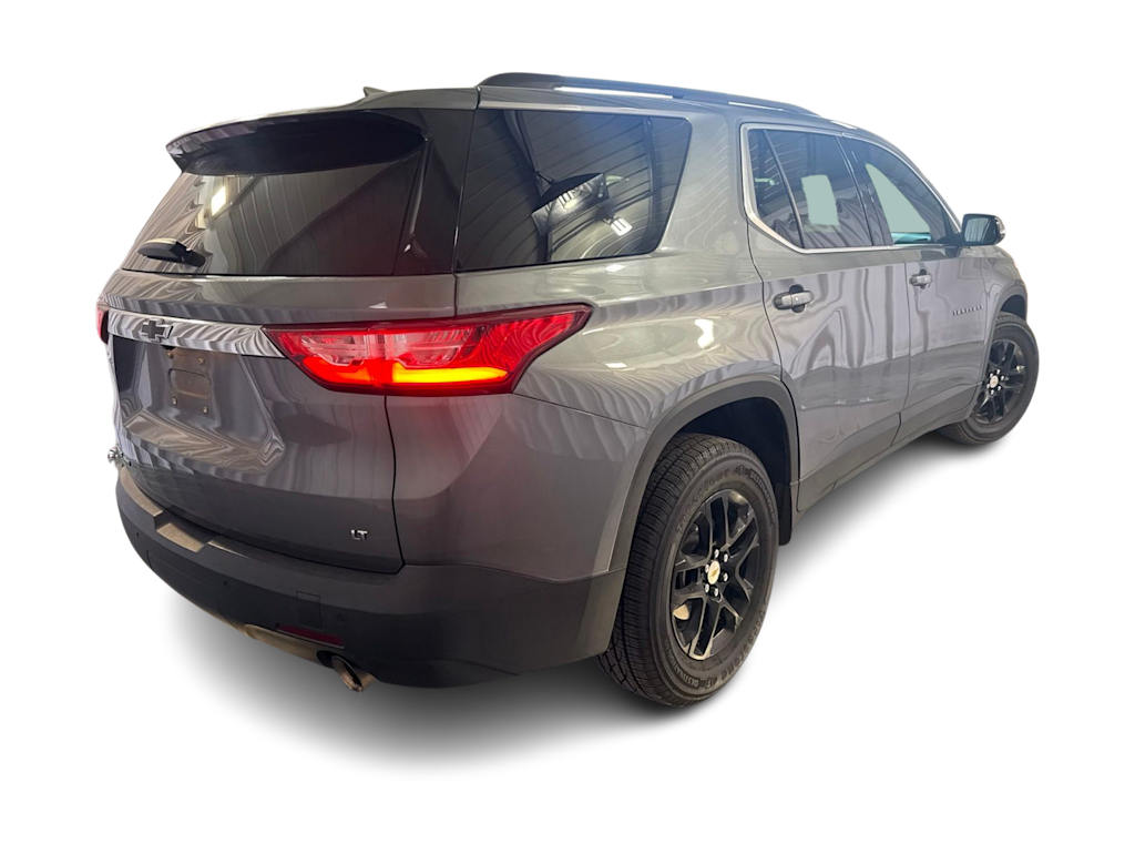 Thumbnail: 2020 Chevrolet Traverse - 18