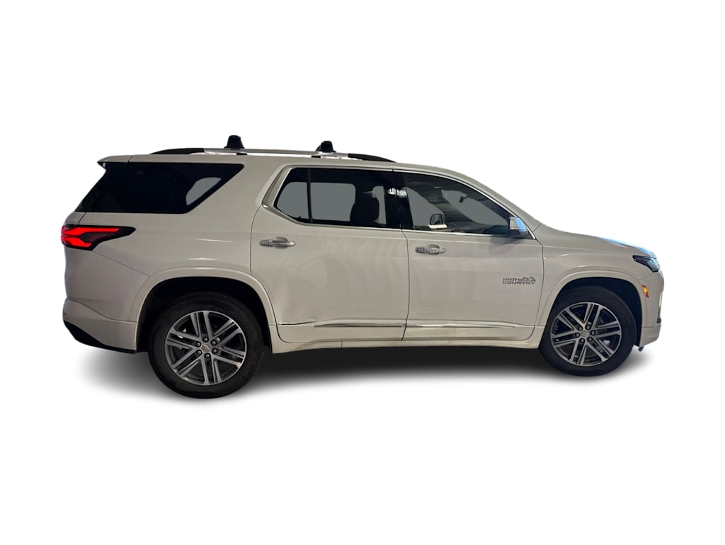 Thumbnail: 2023 Chevrolet Traverse - 17
