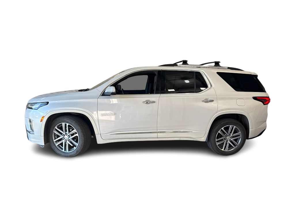 Thumbnail: 2023 Chevrolet Traverse - 3