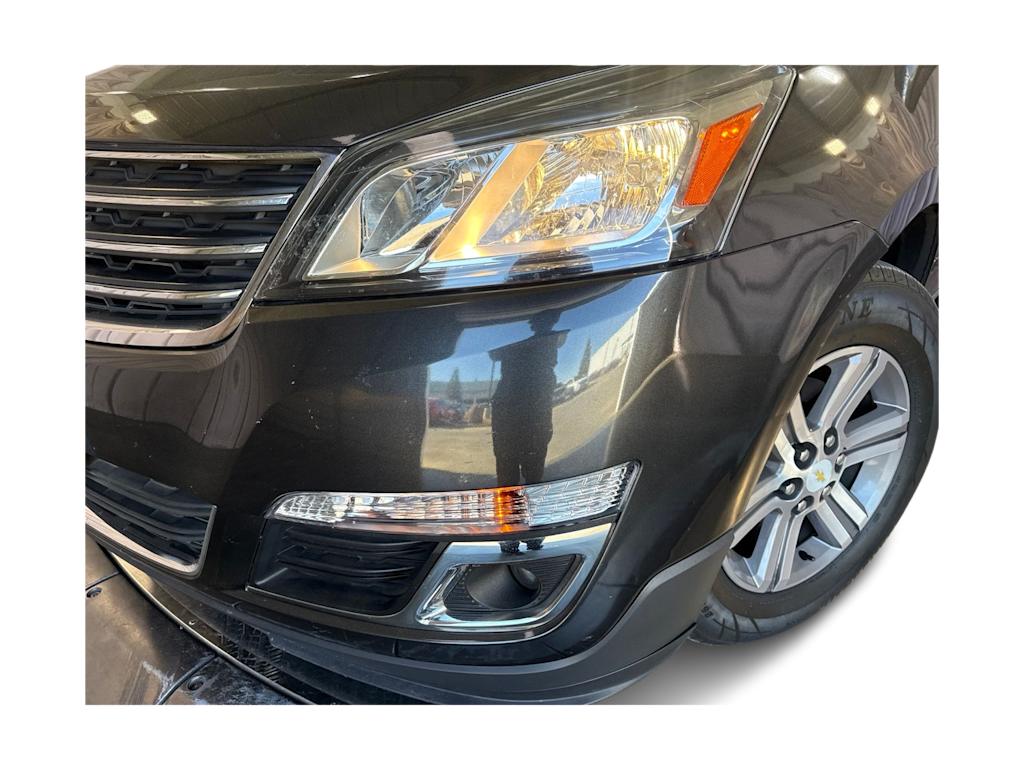 Thumbnail: 2015 Chevrolet Traverse - 17