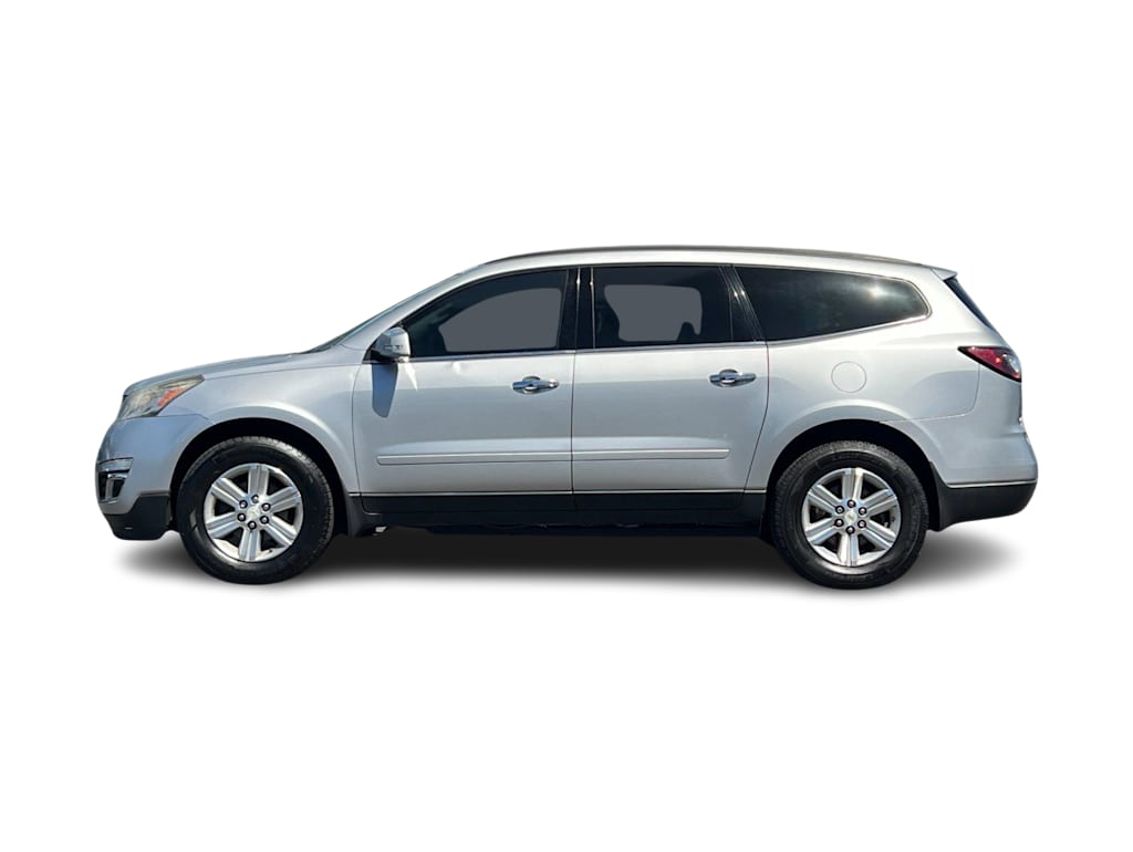 Thumbnail: 2014 Chevrolet Traverse - 3