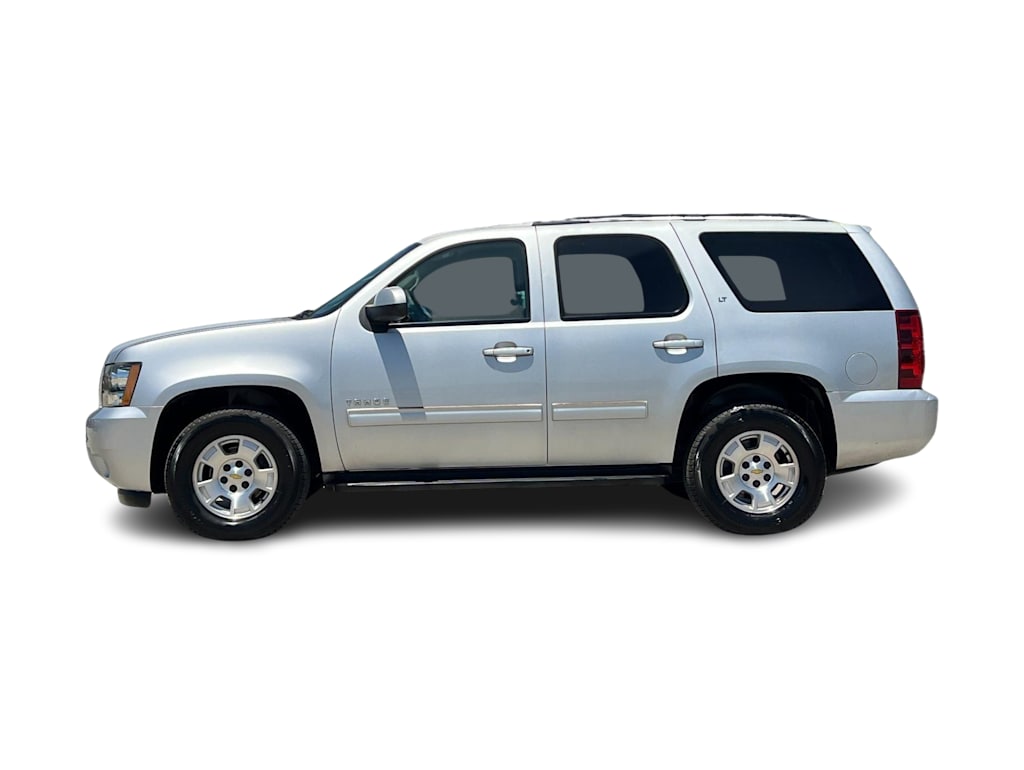 Thumbnail: 2013 Chevrolet Tahoe - 3
