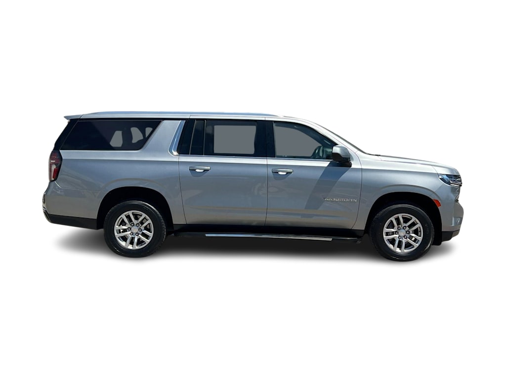 Thumbnail: 2023 Chevrolet Suburban - 21