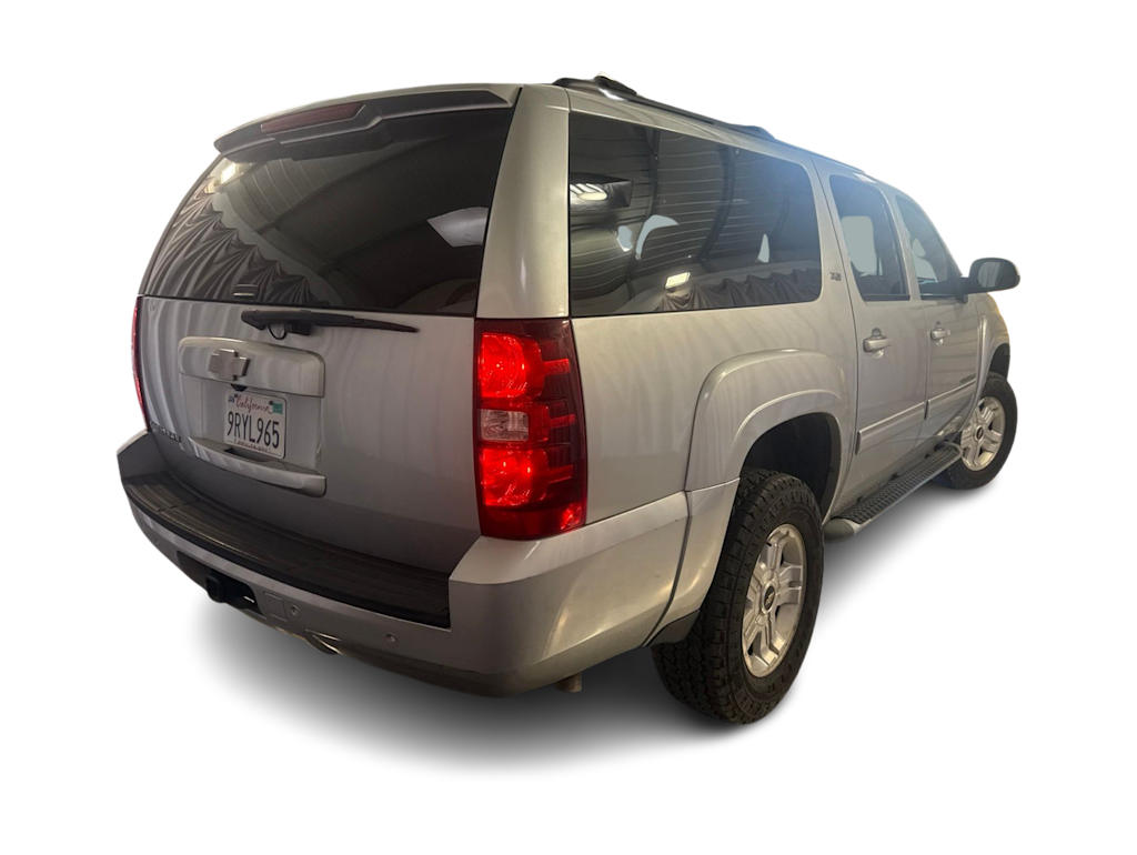 Thumbnail: 2013 Chevrolet Suburban - 14