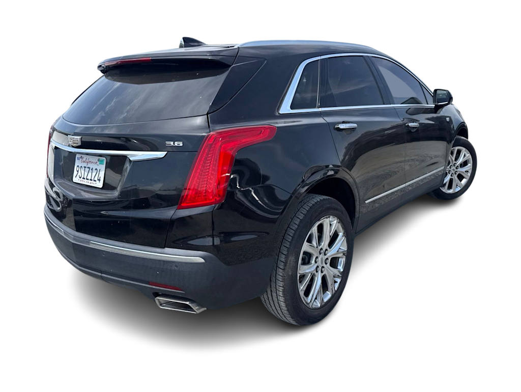 Thumbnail: 2019 Cadillac XT5 - 17