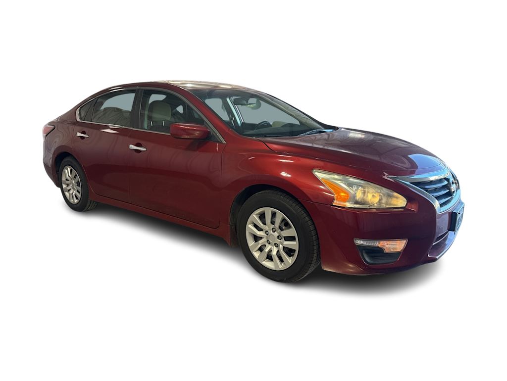 Thumbnail: 2015 Nissan Altima - 14