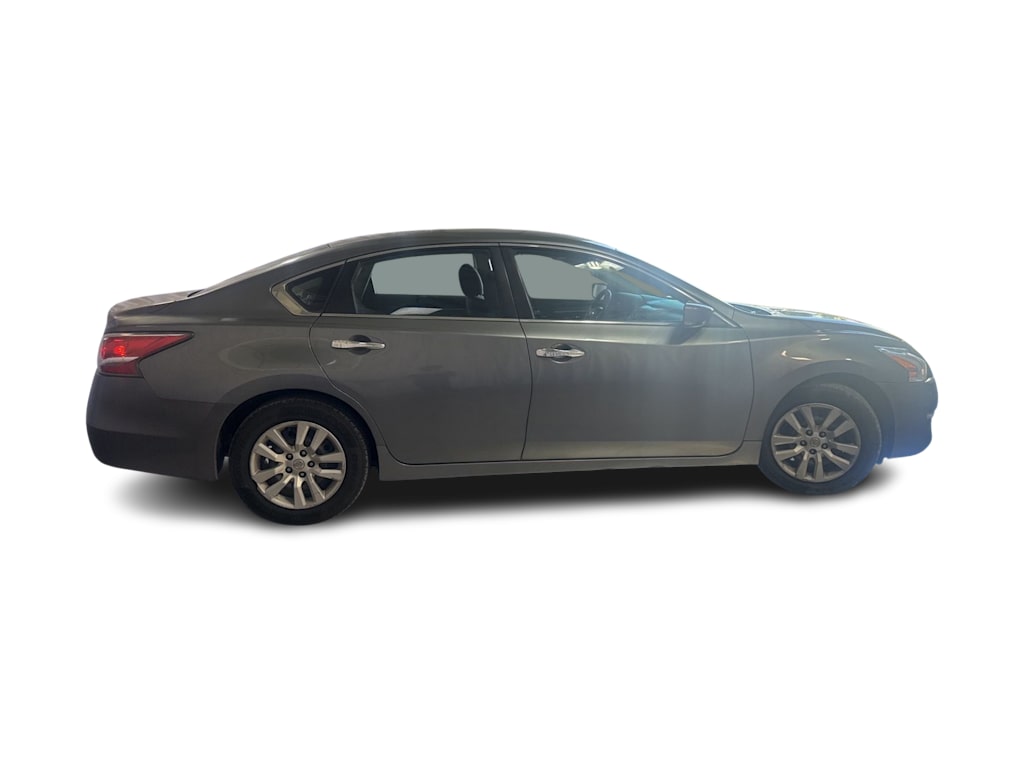 Thumbnail: 2015 Nissan Altima - 2