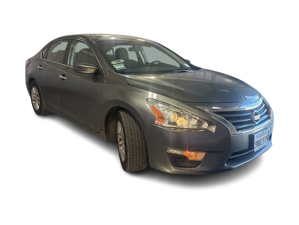 Thumbnail: 2015 Nissan Altima - 12