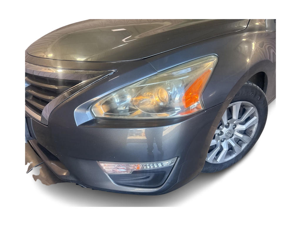 Thumbnail: 2015 Nissan Altima - 15