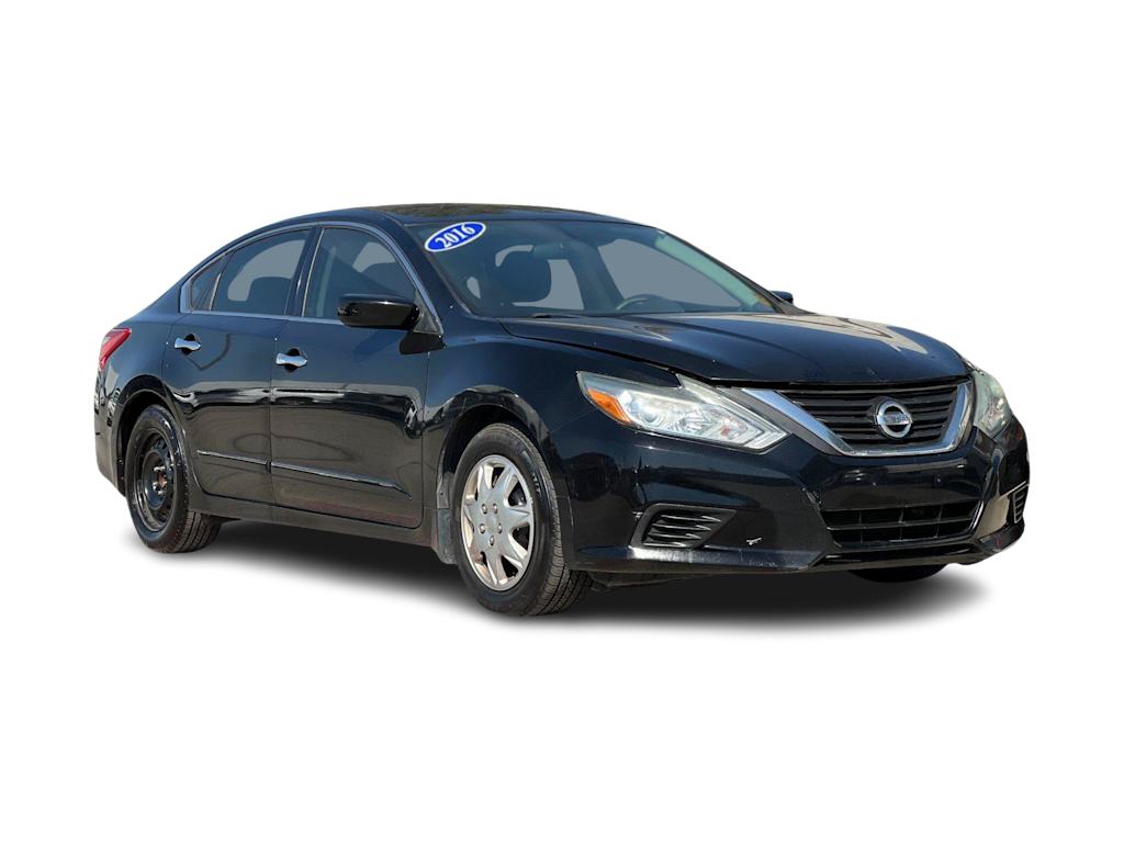 Thumbnail: 2016 Nissan Altima - 21