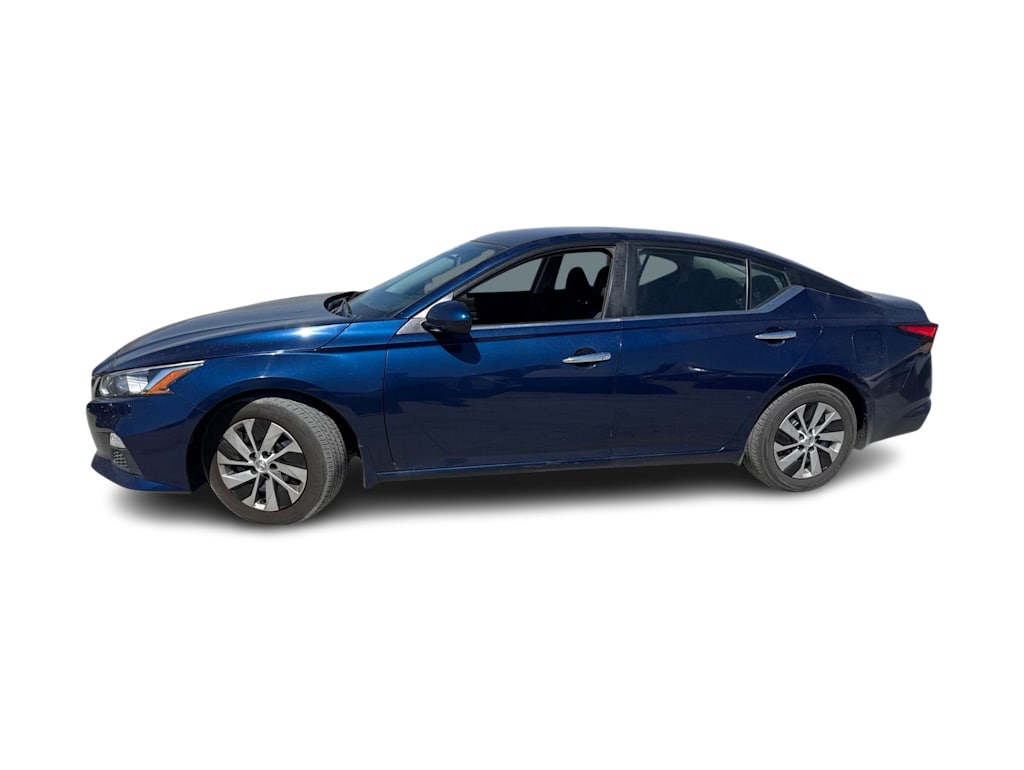 Thumbnail: 2021 Nissan Altima - 3