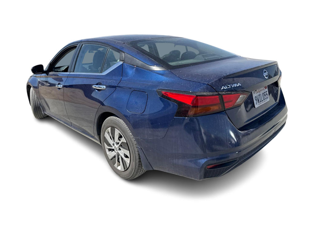 Thumbnail: 2021 Nissan Altima - 4