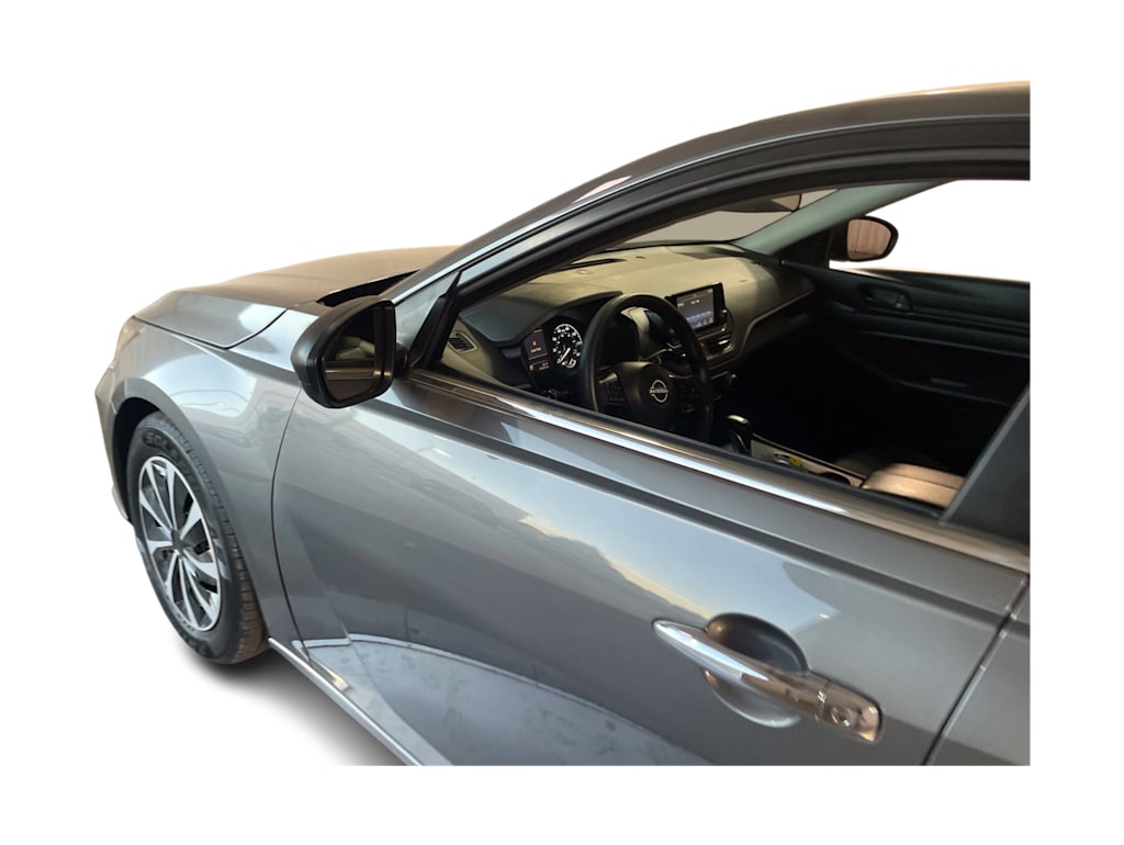 Thumbnail: 2024 Nissan Altima - 15