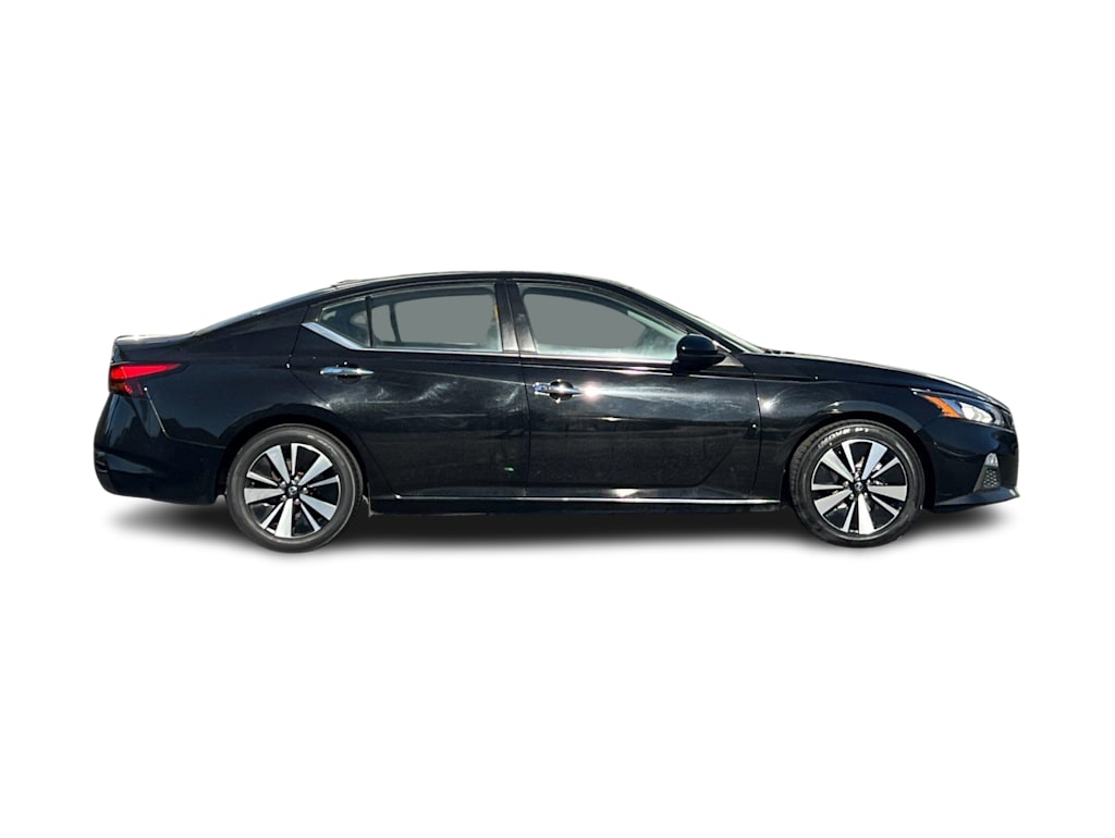 Thumbnail: 2021 Nissan Altima - 20