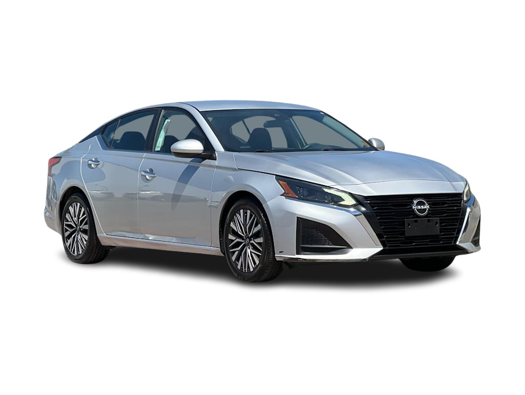 Thumbnail: 2023 Nissan Altima - 21