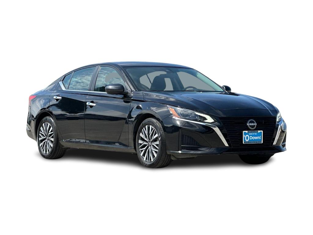 Thumbnail: 2025 Nissan Altima - 21