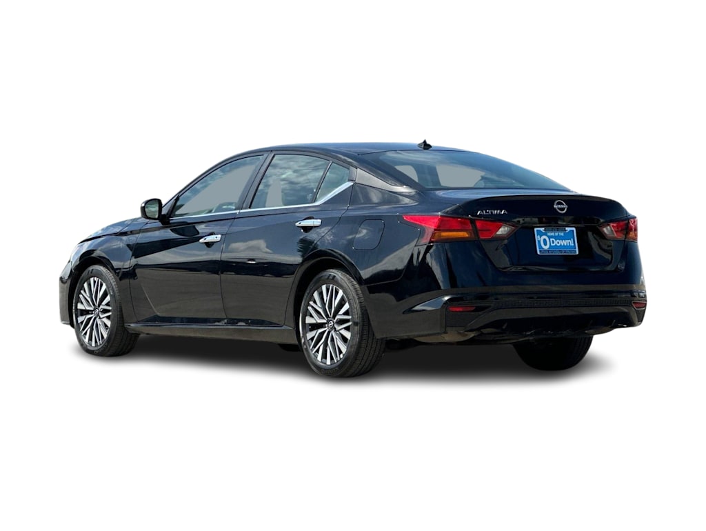 Thumbnail: 2025 Nissan Altima - 4