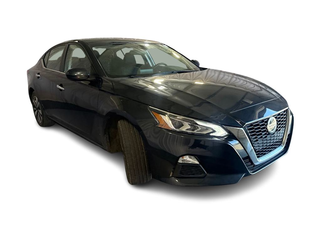 Thumbnail: 2022 Nissan Altima - 14
