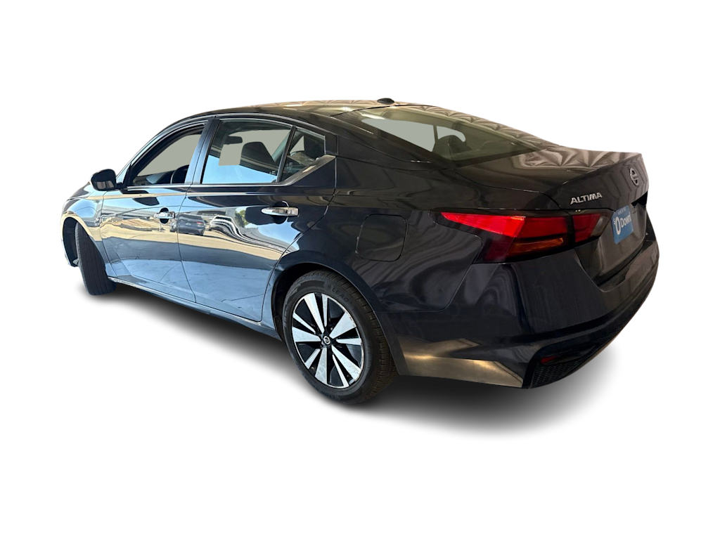 Thumbnail: 2022 Nissan Altima - 3