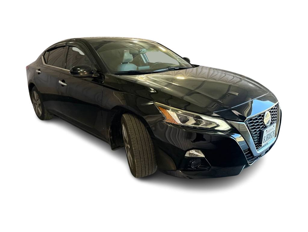 Thumbnail: 2019 Nissan Altima - 14