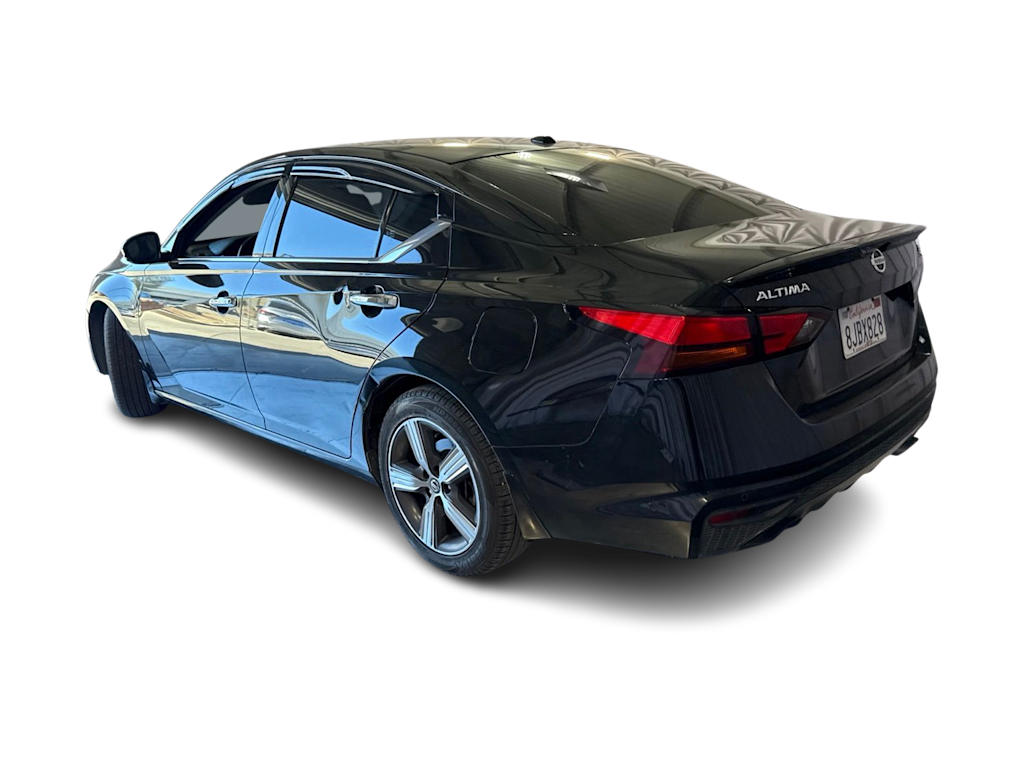 Thumbnail: 2019 Nissan Altima - 3
