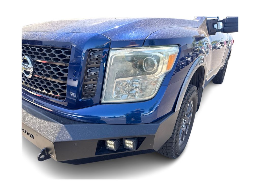 Thumbnail: 2016 Nissan Titan - 16