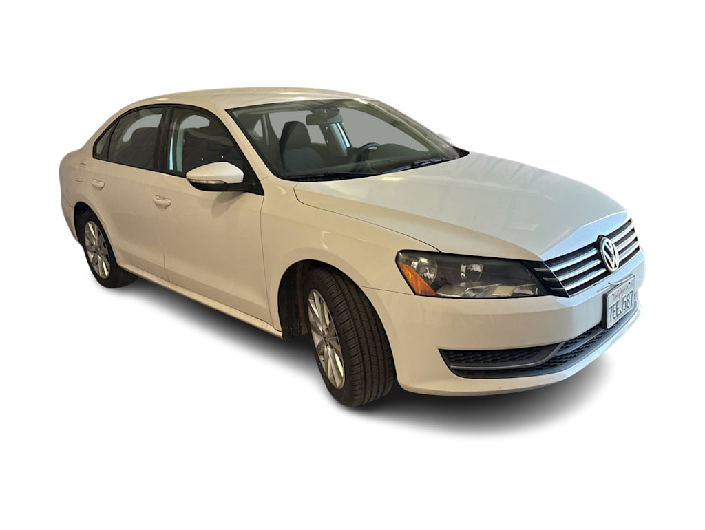 Thumbnail: 2012 Volkswagen Passat - 14