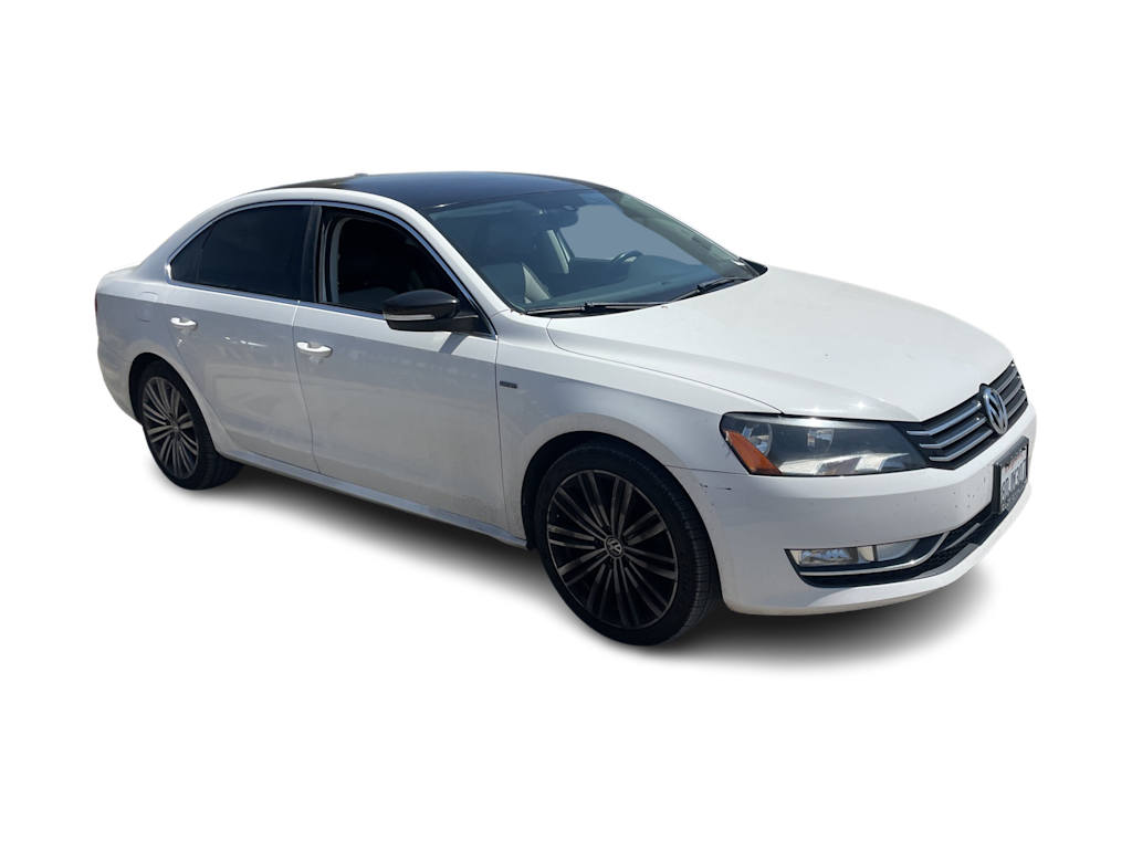 2015 Volkswagen Passat Sport 10