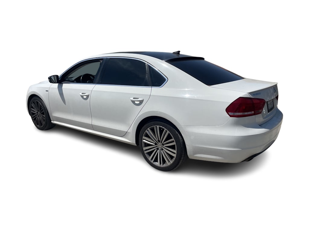 2015 Volkswagen Passat Sport 3
